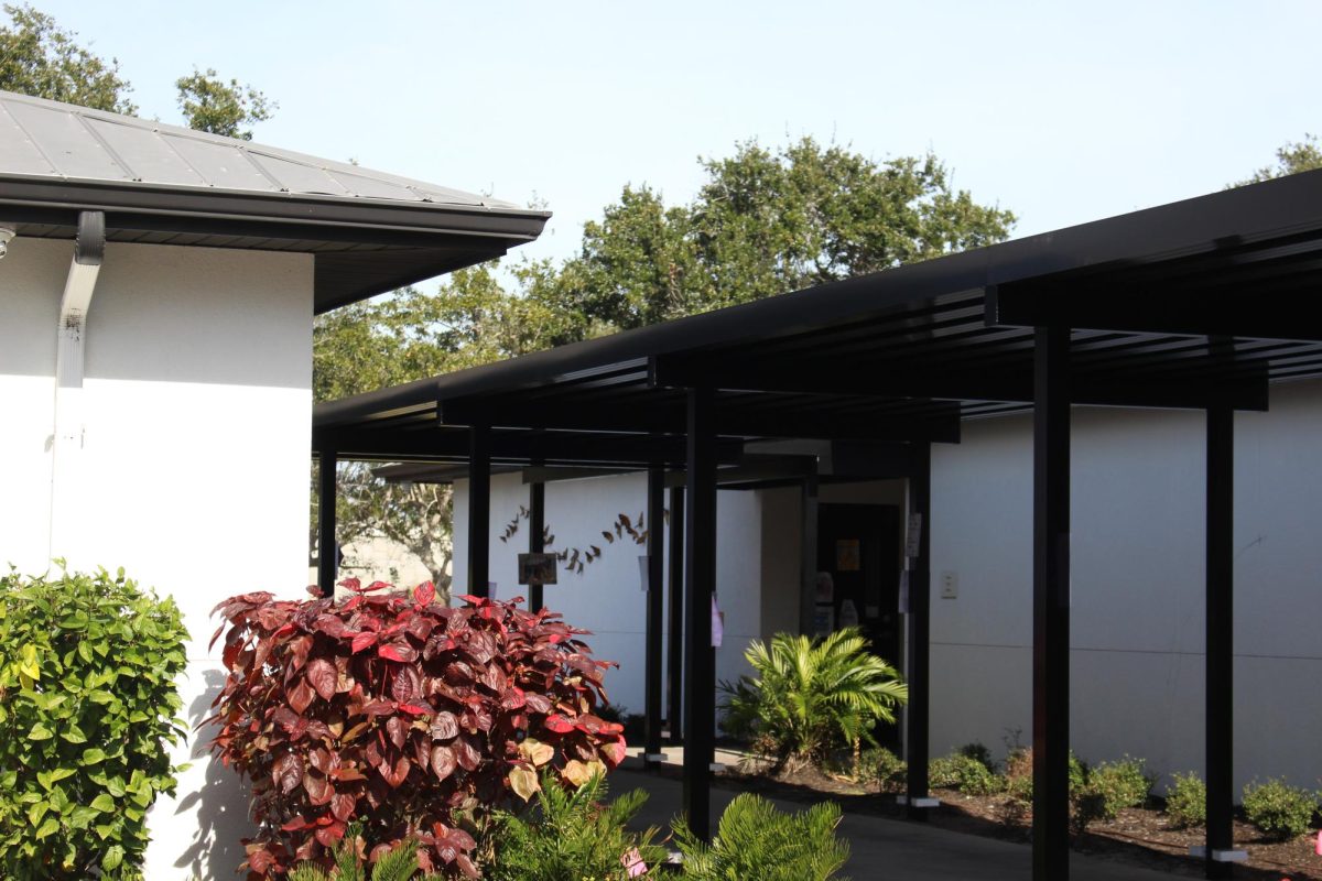 The new walkway coverings bring a new modern look to the HT campus.